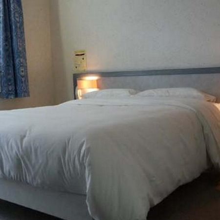 Hotel Le Chatelain Faulquemont Habitación foto